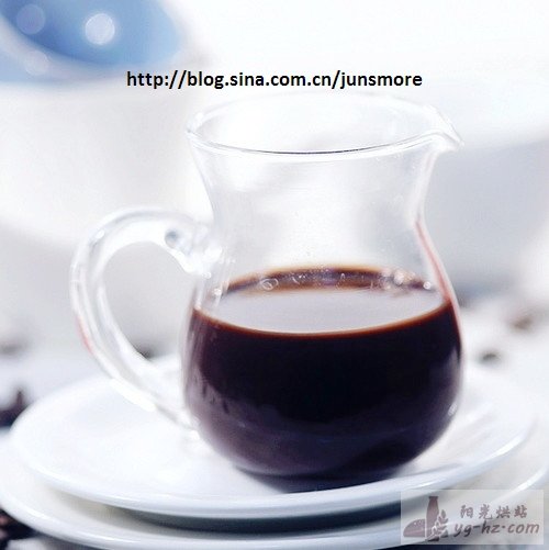 “巧克力酱”揭秘 罗罗拿铁咖啡(含巧克力糖浆做法) 