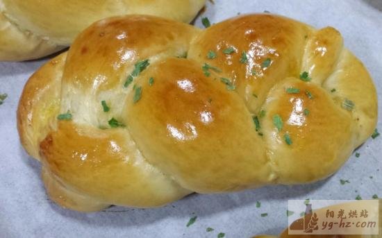香葱肉松包-面包-咸面包的做法
