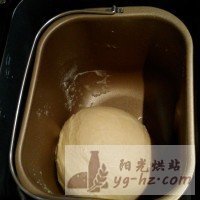 零失败～奶香吐司——面包机版的做法图解2