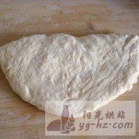 #九阳烘焙剧场#烤箱试用之酥松粒火腿花形面包的做法图解6