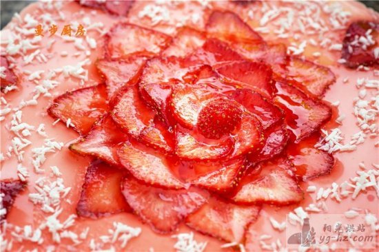 曼步厨房 - 鲜草莓芝士蛋糕的做法