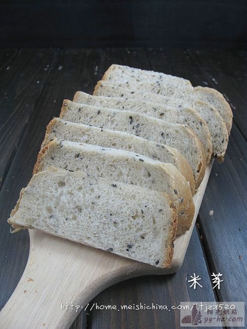 面包机版全麦黑芝麻吐司的做法