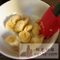 简单美味健康的香蕉燕麦曲奇的做法图解1