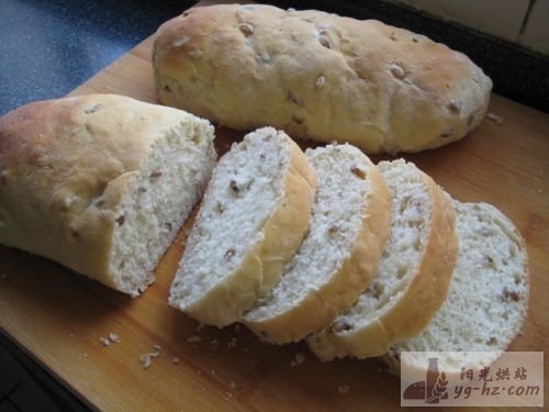 青稞普粉面包的做法
