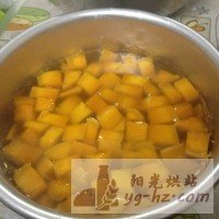 芒果果冻黄桃慕斯蛋糕的做法图解5
