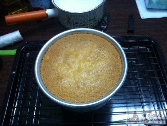 海绵蛋糕（六寸）的做法