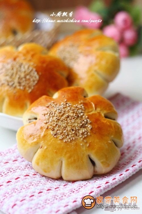 花儿红豆面包----幸福如花 我们快乐着！的做法
