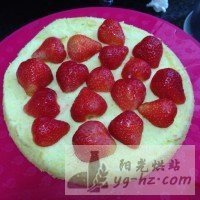 草莓戚风奶油蛋糕（8寸）的做法图解10