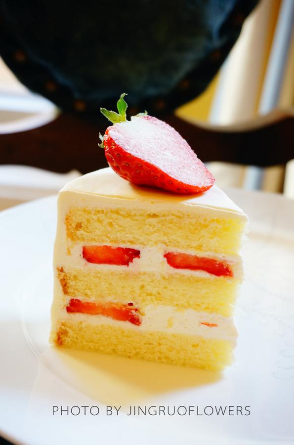 写在春天里的梦幻甜点——草莓奶油蛋糕2