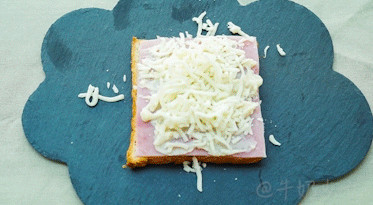 奶酪白酱三明治的做法 步骤5