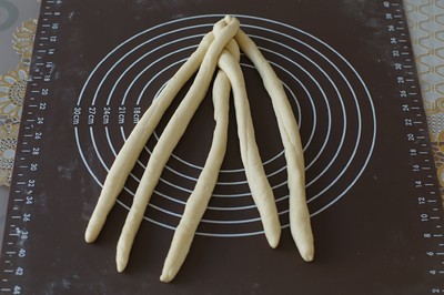 编织系列～五股麻花辫酥粒面包的做法 步骤8
