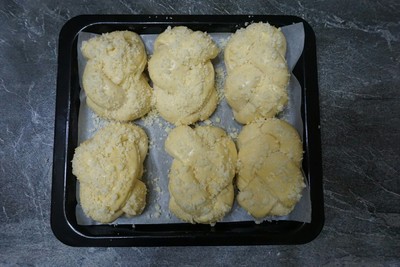 汤种椰蓉酥粒面包的做法 步骤18