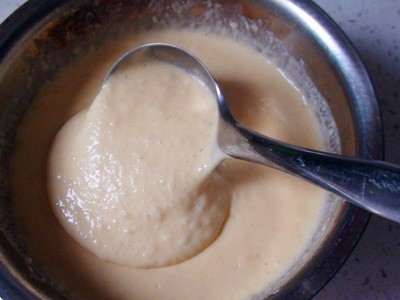 不用泡打粉也超级松软的冷藏发酵松饼的做法 步骤6
