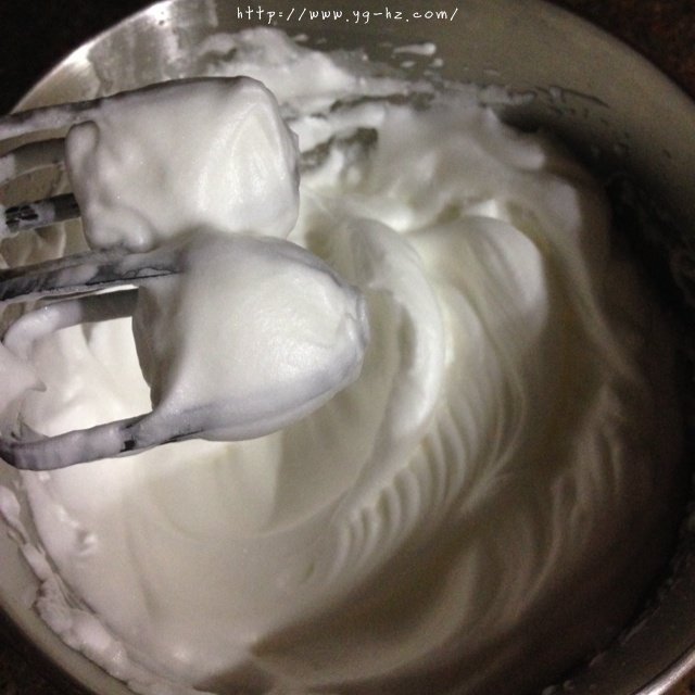 意式奶油霜（裱花推荐使用）的做法 步骤2