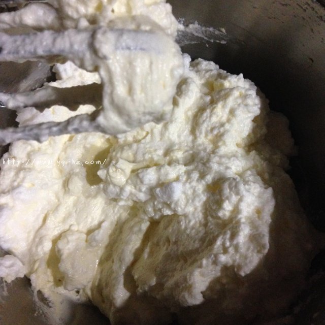 意式奶油霜（裱花推荐使用）的做法 步骤3