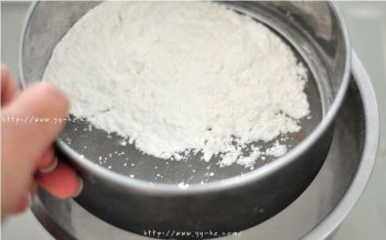 烘焙时面粉为什么一定要过筛？（图片详细解释）