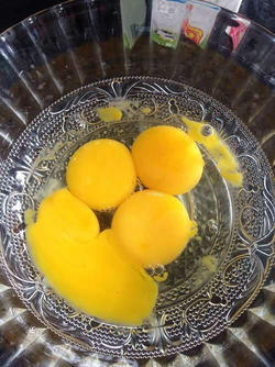 蛋黄与全蛋混合