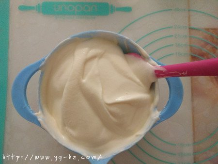 清爽低脂的无油酸奶蛋糕的做法 步骤11