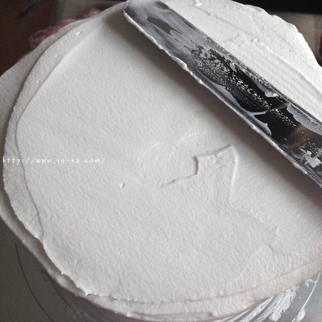 裱花蛋糕之抹面的做法 步骤5