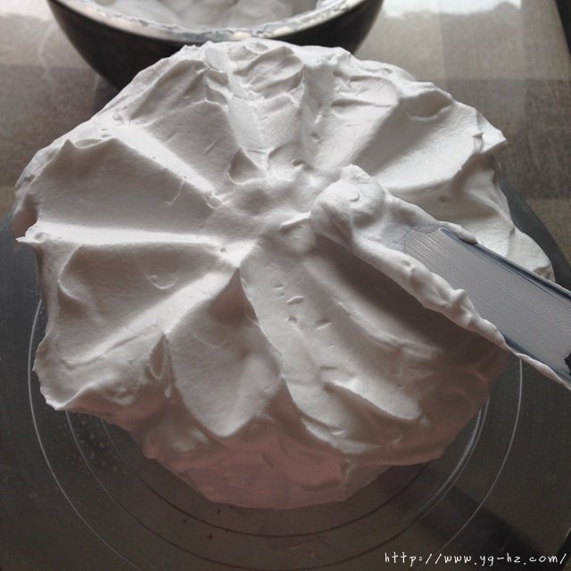裱花蛋糕之抹面的做法 步骤3