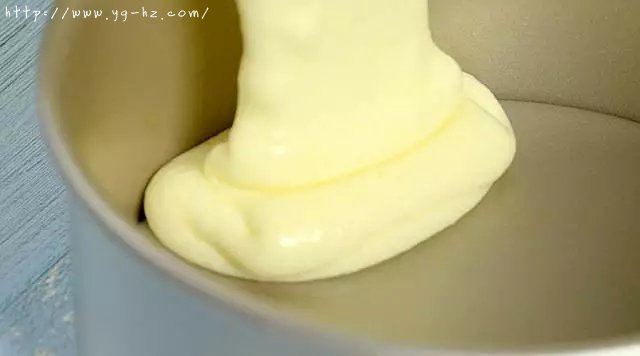 一分钟教你无油酸奶蛋糕的做法 步骤5