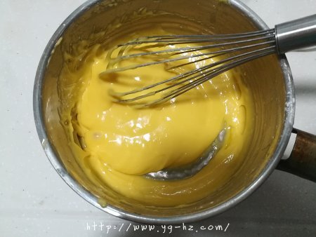 香葱肉松肥蛋糕卷～的做法 步骤4