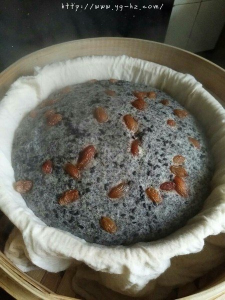 蒸糯米蛋糕（内附蒸黑米蛋糕做法）的做法 步骤7