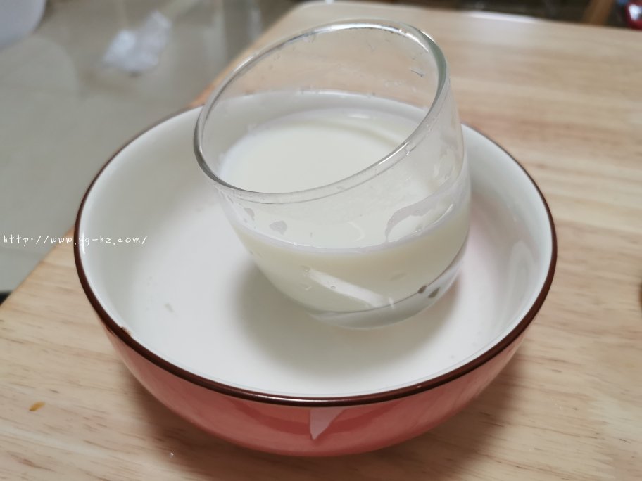 甜而不腻的酸奶芒果布丁果冻的做法 步骤5