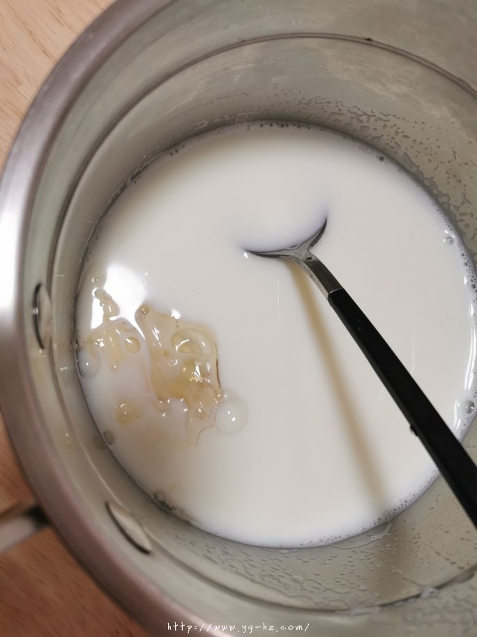 甜而不腻的酸奶芒果布丁果冻的做法 步骤4