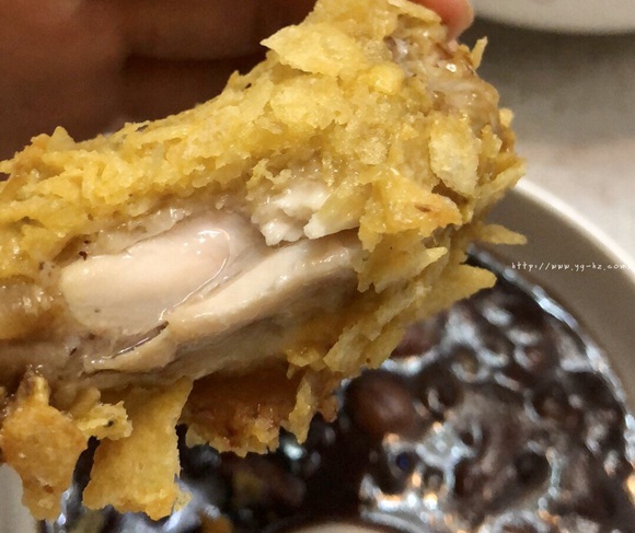 烤箱薯片鸡翅（零油、零盐）比KFC好吃一万倍啊！的做法 步骤6