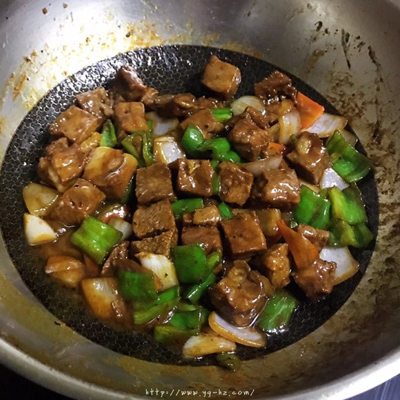 黑胡椒牛肉粒的做法 步骤6