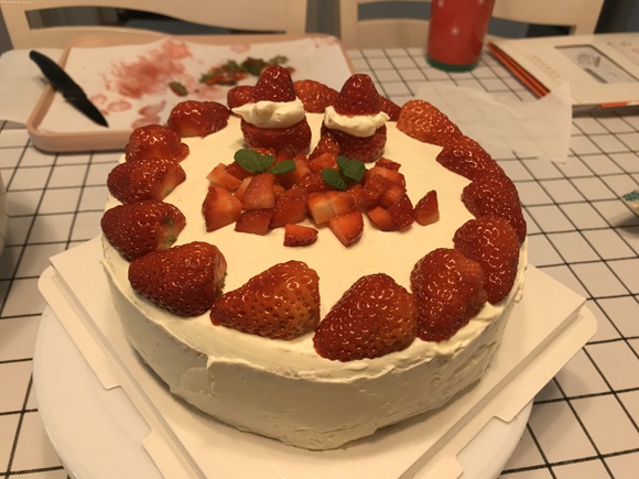 八寸水果生日蛋糕怎么做_八寸水果生日蛋糕的做法_elsa飞雪_豆果美食