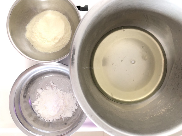 小小荷包蛋溶豆的做法 步骤2