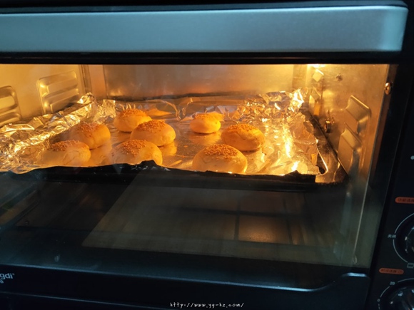 烤箱版吊炉烧饼的做法 步骤6