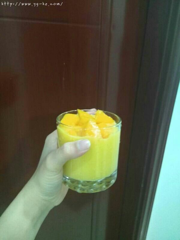芒果牛奶汁的做法 步骤7