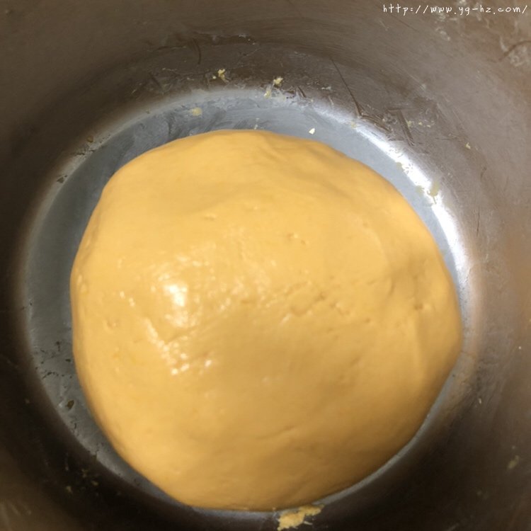 简易新手烤箱版南瓜饼的做法 步骤4