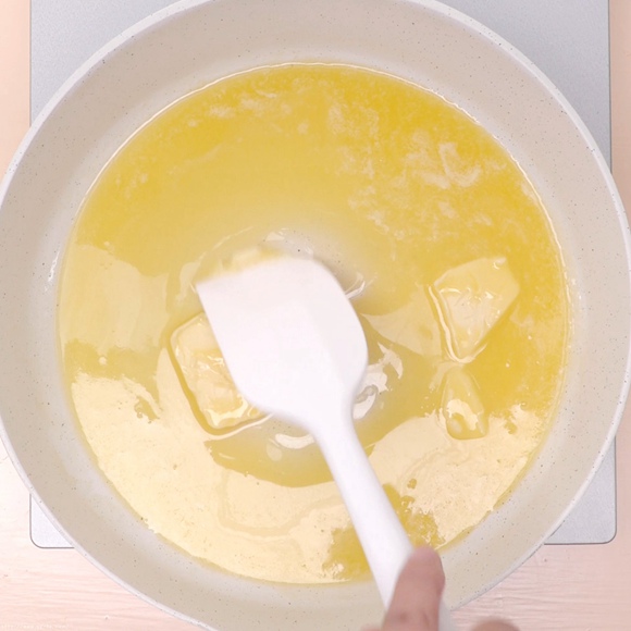 抹茶杏仁牛轧糖的做法 步骤1