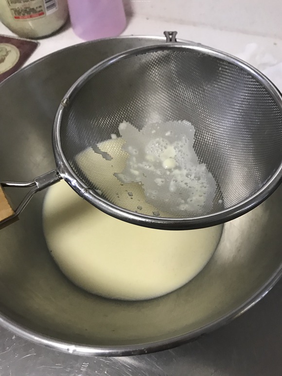 【厚切炒酸奶】自制网红小吃厚切炒酸奶，种类多，味道棒，自己在家就可以做 - 哔哩哔哩