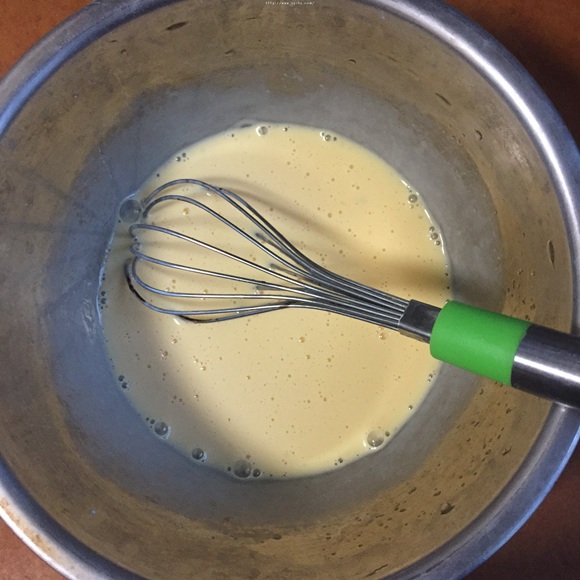 奶黄小餐包（低卡简单好吃的奶黄馅）的做法 步骤2