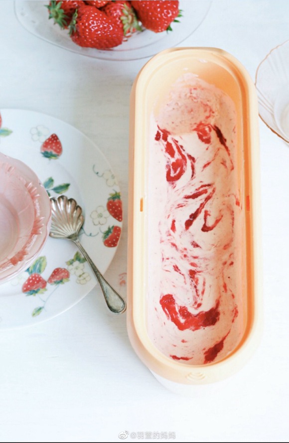草莓冰淇淋的做法 步骤14