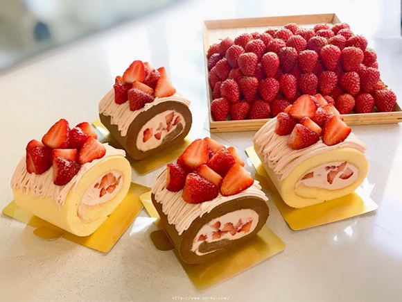松软不开裂的日式草莓蛋糕卷的做法