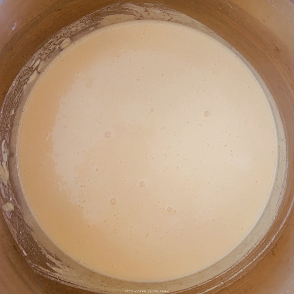 美味营养的奶香玉米面大米粉米发糕（酵母版）的做法 步骤1