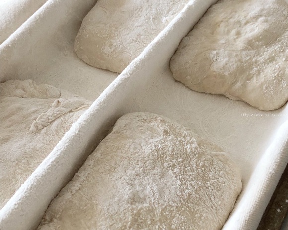 意大利恰巴塔面包的做法 步骤7