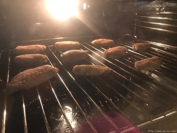 烤箱“炸”脆皮鸡翅的做法 步骤5