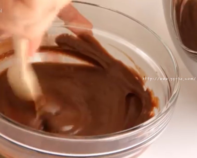 三色巧克力磅蛋糕材料简单 快速的做法 步骤5
