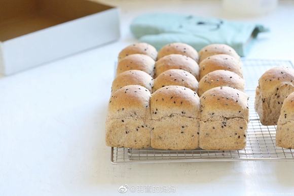 全麦面包怎么做_全麦面包的做法_加油刘小厨_豆果美食