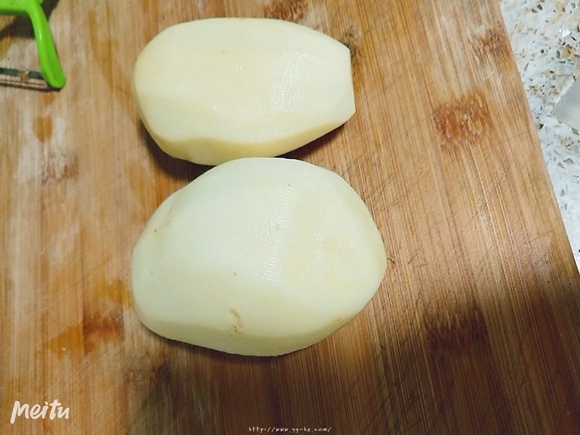肯德基炸薯条（无需冷冻版）的做法 步骤2