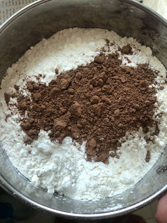 巧克力千层蛋糕的做法 步骤3