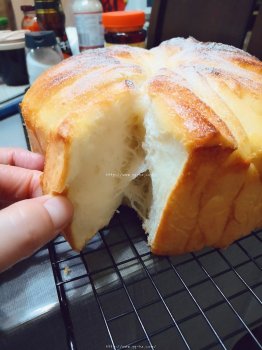 日式炼乳手撕面包的做法
