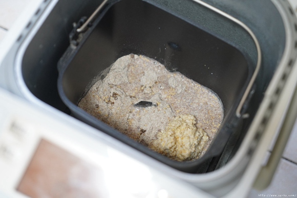 纯黑麦燕麦华夫饼面包  100%黑麦粉的做法 步骤4